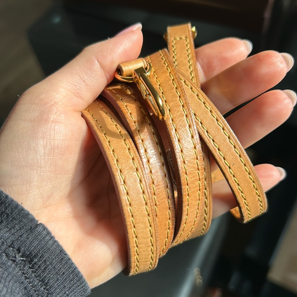 SOLD Authentic Louis Vuitton Eva monogram - Picture 5 of 8